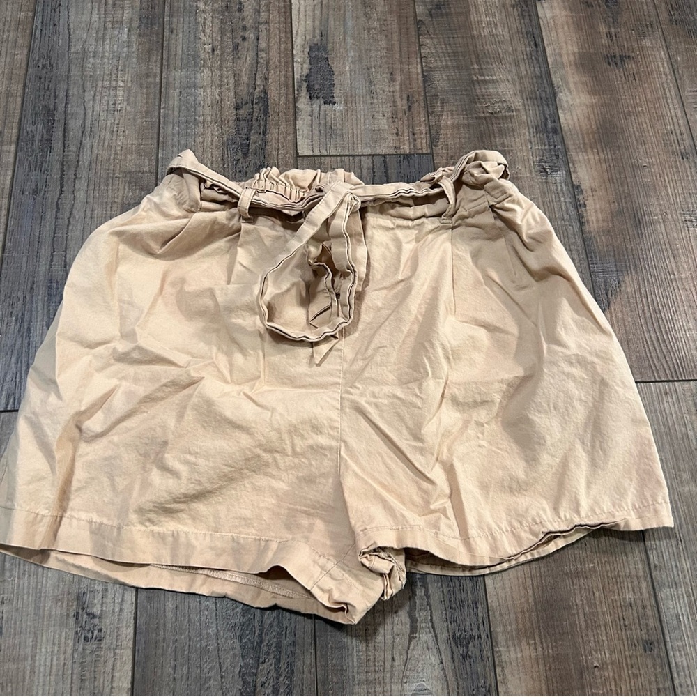Zara High Waist Tan‎ Shorts